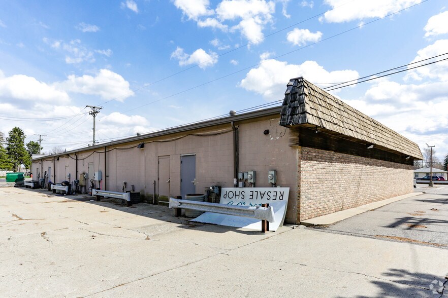 4654-4660 W Walton Blvd, Waterford, MI à louer - Photo du bâtiment - Image 2 de 2