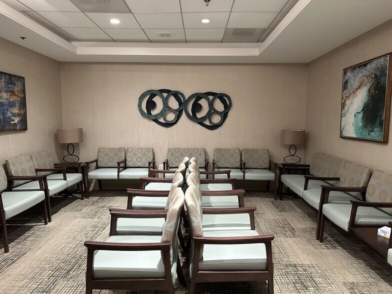 12800 Middlebrook Rd, Germantown, MD à vendre - Photo intérieure - Image 2 de 66