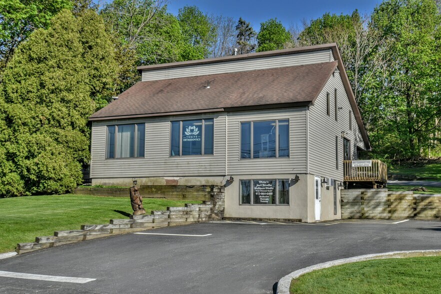 276 State Rt.94, Vernon, NJ à louer - Photo du bâtiment - Image 1 de 17