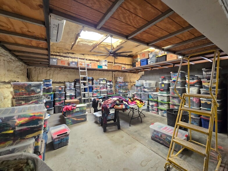 220 E 3rd Ave, Truth Or Consequences, NM for sale - Interior Photo - Image 3 of 4