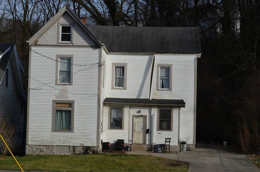 2212 Quebec Rd, Cincinnati, OH for sale - Primary Photo - Image 1 of 1