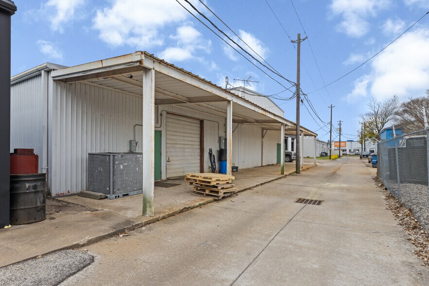 408 Nasa Rd 1, Webster, TX à louer - Photo du bâtiment - Image 3 de 10
