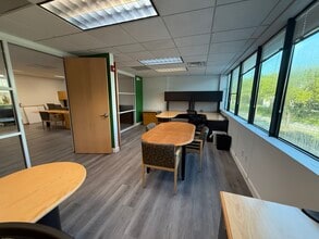 2000 S Dixie Hwy, Miami, FL for lease Building Photo- Image 2 of 7