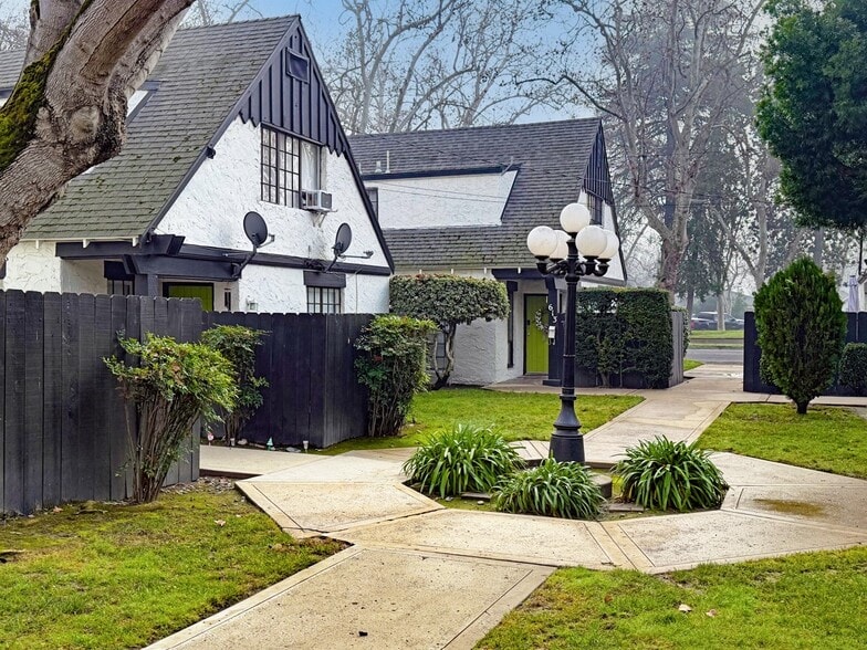 607 E Marshall St, Turlock, CA à vendre - Photo du bâtiment - Image 2 de 9