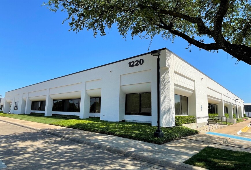 1220 E Campbell Rd E, Richardson, TX for lease - Building Photo - Image 1 of 2