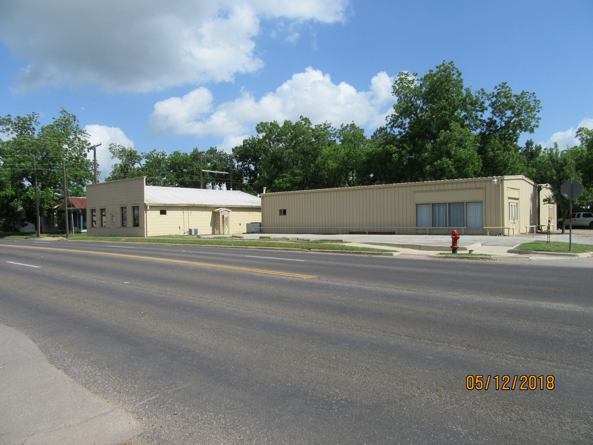 205 NE Loop 230, Smithville, TX for lease Primary Photo- Image 1 of 42