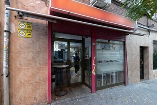 Plus de détails pour Multi-résidentiel à vendre