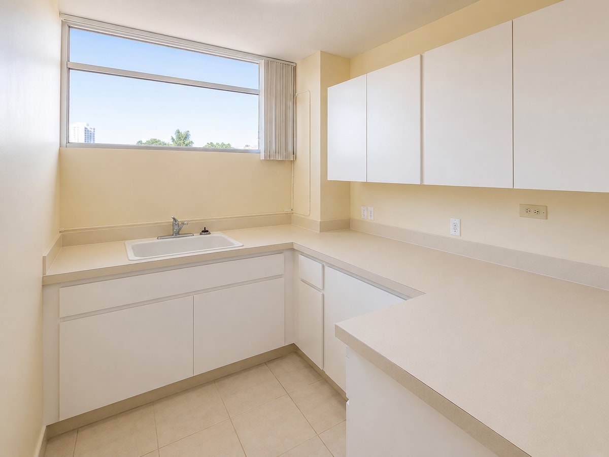 1201 S Highland Ave, Clearwater, FL 33756 - Unité 6 -  - Photo intérieure - Image 2 of 5