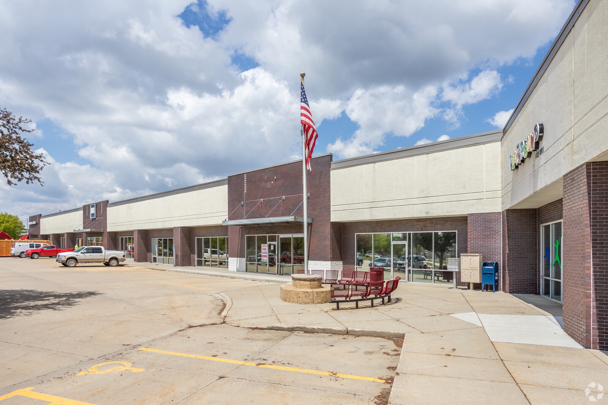 2401 Se Tones Dr, Ankeny, IA for lease Building Photo- Image 1 of 10