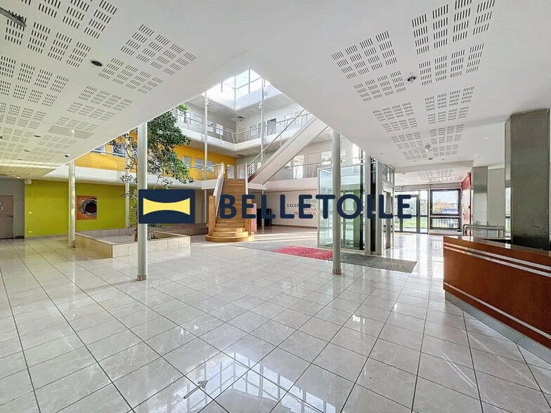 Office in Arcueil for lease - Building Photo - Image 3 of 25