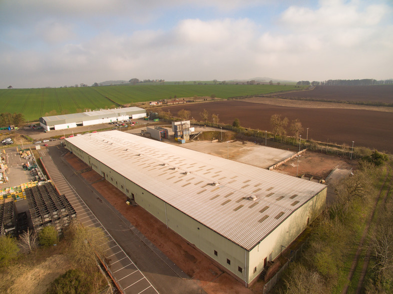 Prestonhall Industrial Estate, Cupar à louer - Photo du bâtiment - Image 2 de 6