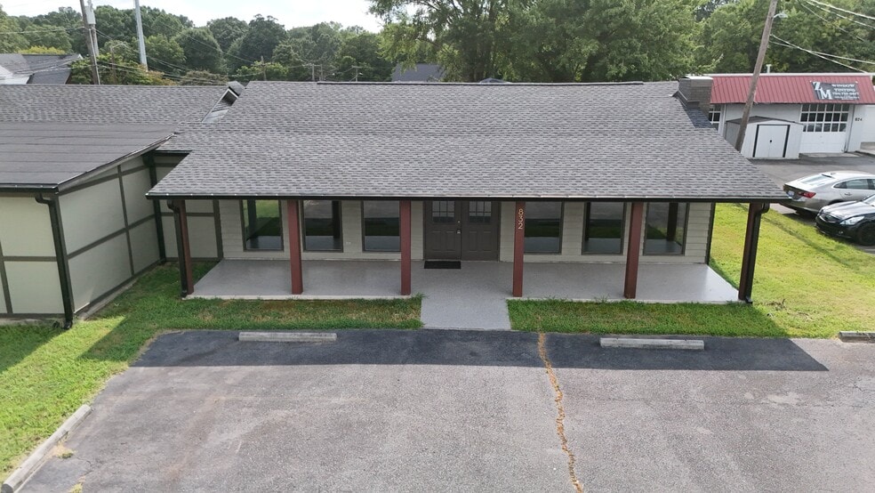 832 Main St, Kannapolis, NC for lease - Building Photo - Image 3 of 11