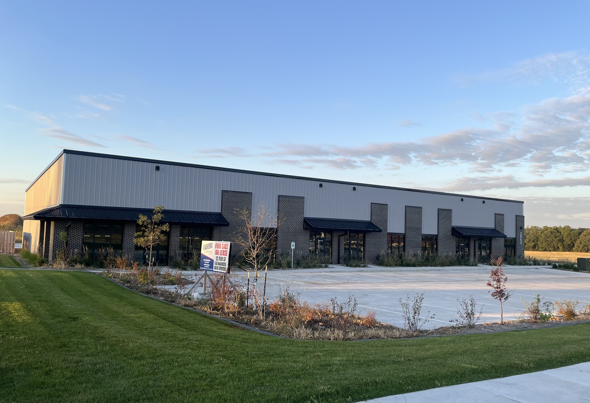 2542 Bailey Ave, Ames, IA for lease Building Photo- Image 1 of 5