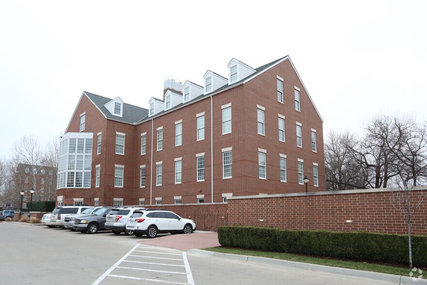 6201 N Classen Blvd, Oklahoma City, OK à vendre - Photo principale - Image 1 de 11