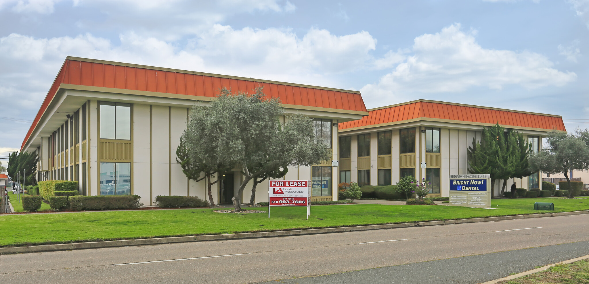 8105 Edgewater Dr, Oakland, CA for lease Building Photo- Image 1 of 7