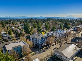 More details for 9218-9220 Roosevelt Way, Seattle, WA - Office for Sale