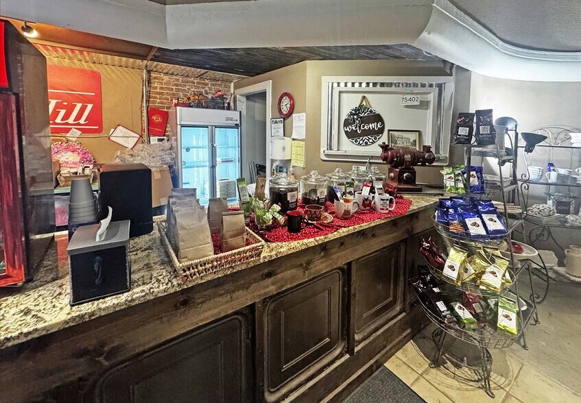 2512-2518 Lee St, Greenville, TX à vendre - Photo du bâtiment - Image 3 de 6