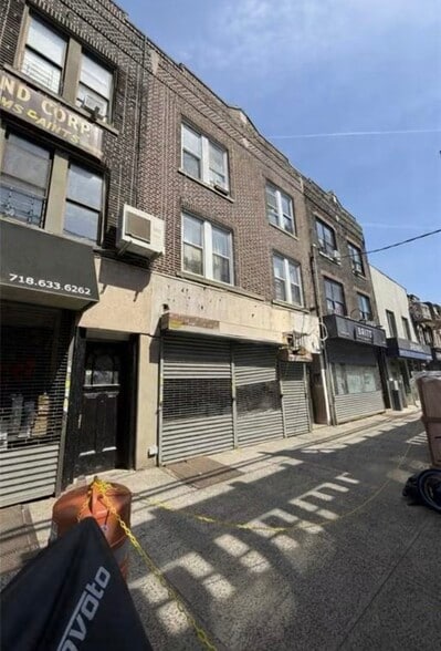 4709 New Utrecht Ave, Brooklyn, NY à vendre - Photo du bâtiment - Image 2 de 6