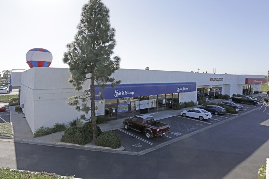16595 Magnolia St, Westminster, CA for lease - Building Photo - Image 1 of 7