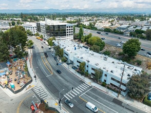 18425 Burbank Blvd, Tarzana, CA - Aérien  Vue de la carte - Image1