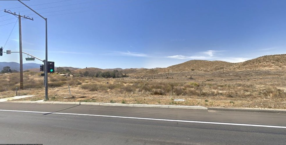 State Highway 74, Lake Elsinore, CA for sale - Primary Photo - Image 1 of 16