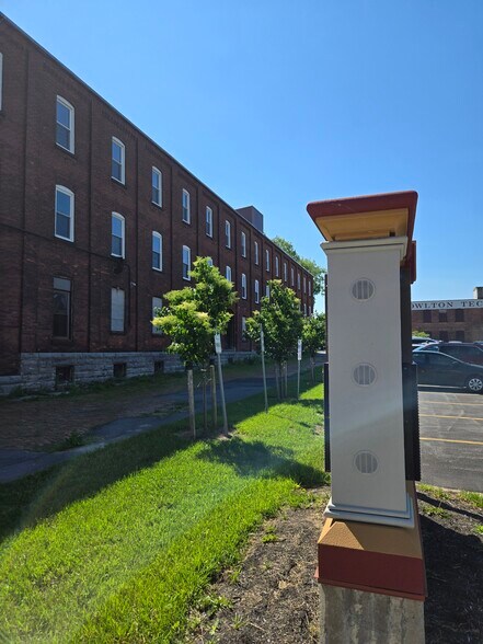 230 Factory St, Watertown, NY à vendre - Photo du bâtiment - Image 3 de 36