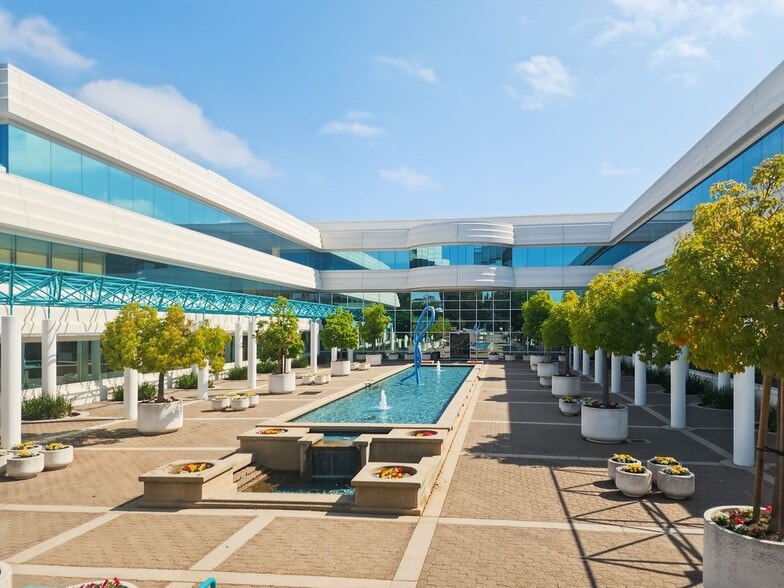 149 Commonwealth Dr, Menlo Park, CA for lease - Building Photo - Image 3 of 22