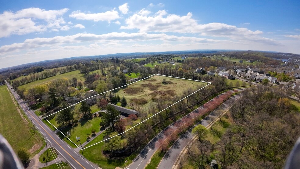 36169 E Loudoun St, Round Hill, VA à vendre - Aérien - Image 2 de 4