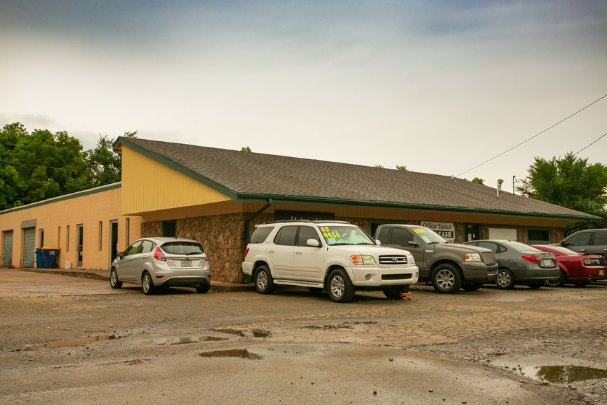 2102 S Main St, Stillwater, OK for sale - Primary Photo - Image 1 of 1