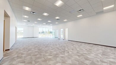 16200 Ben Hill Griffin Pky, Fort Myers, FL à louer Numérisation 3D de Matterport- Image 1 de 10