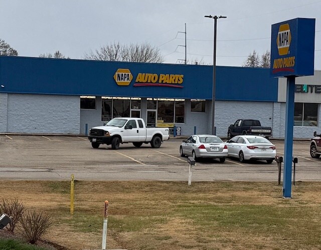 214 W Bankhead St, New Albany, MS à vendre - Photo du bâtiment - Image 2 de 5