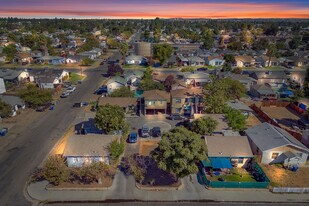 226 Wilson Ave, Bakersfield CA - Dépanneur