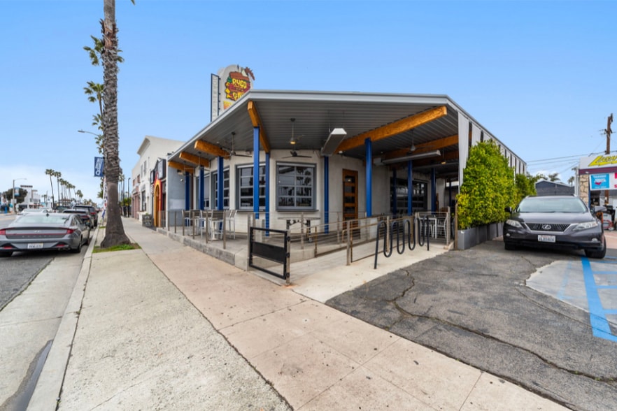236 S Coast Hwy, Oceanside, CA for sale - Building Photo - Image 1 of 1