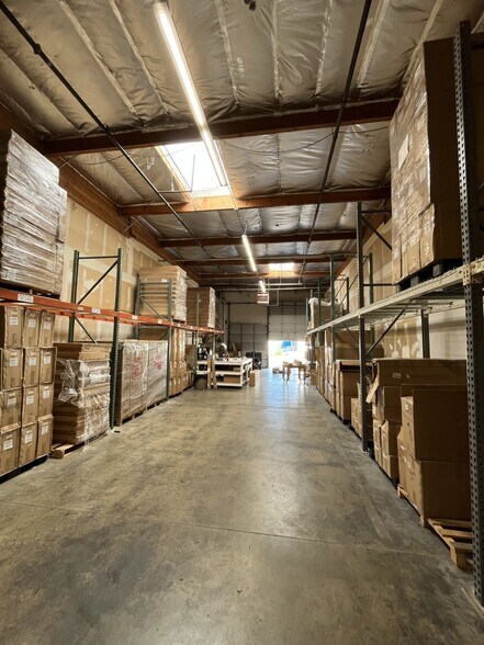 7102-7118 S 220th St, Kent, WA à louer - Photo intérieure - Image 3 de 5