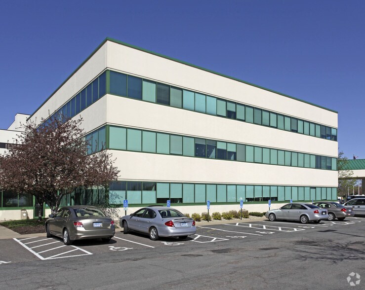 303 E Nicollet Blvd, Burnsville, MN à louer - Photo du bâtiment - Image 2 de 8