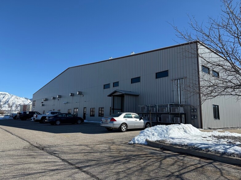 1073 W 1700 N, Logan, UT à vendre - Photo du bâtiment - Image 2 de 19