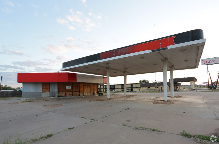 2250 W Overland Trl, Abilene, TX à vendre - Photo du bâtiment - Image 2 de 11