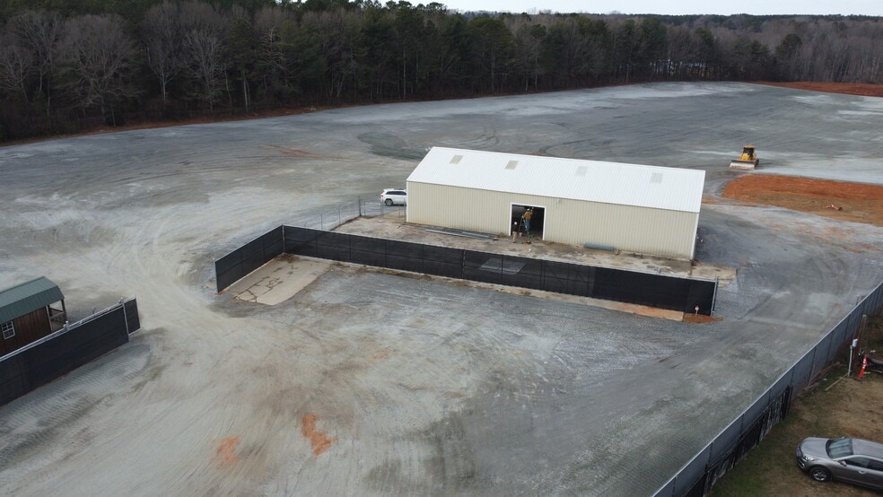 7915 Valley Falls Rd, Spartanburg, SC for lease - Building Photo - Image 2 of 5