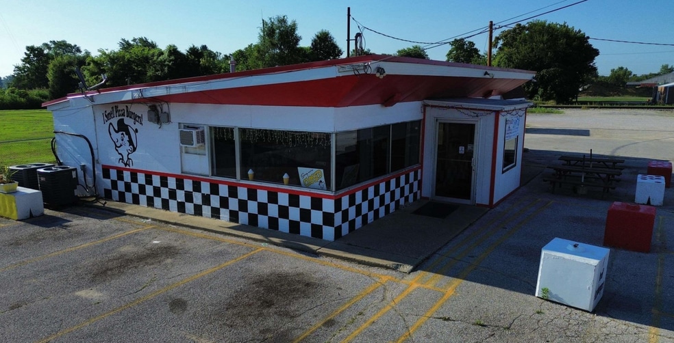 2002 15th St, Lawrenceville, IL for sale - Building Photo - Image 2 of 3