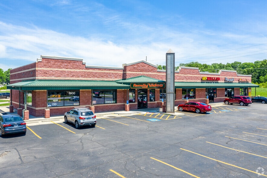 1900-1918 NE 72nd St, Gladstone, MO à louer - Photo du bâtiment - Image 2 de 4