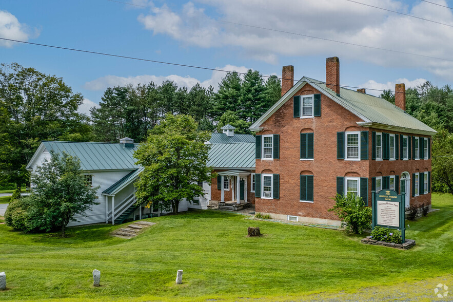 694 Main St, Hartford, VT for sale - Building Photo - Image 1 of 1