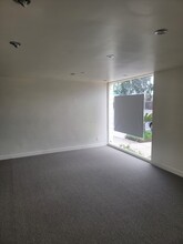 400 W Coast Hwy, Newport Beach, CA for lease Interior Photo- Image 2 of 6