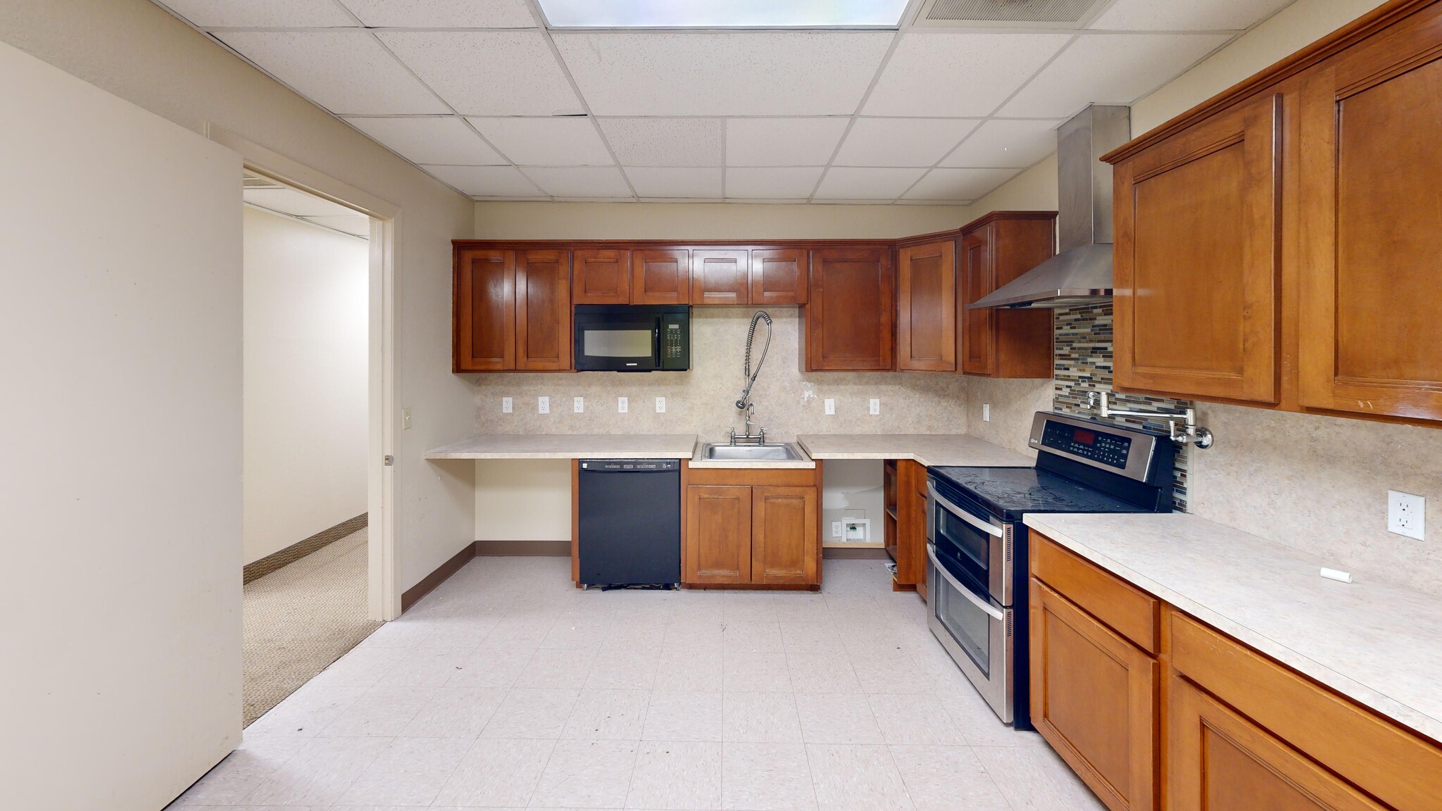 2209 N Padre Island Dr, Corpus Christi, TX for lease Interior Photo- Image 1 of 16