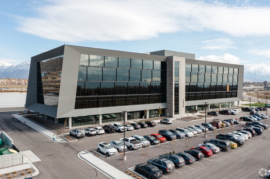 1800 W Ashton Blvd, Lehi, UT for lease - Building Photo - Image 2 of 8