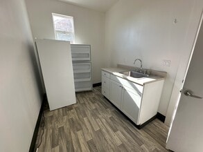 1285 Skillman Ln, Petaluma, CA à louer Photo intérieure- Image 2 de 9