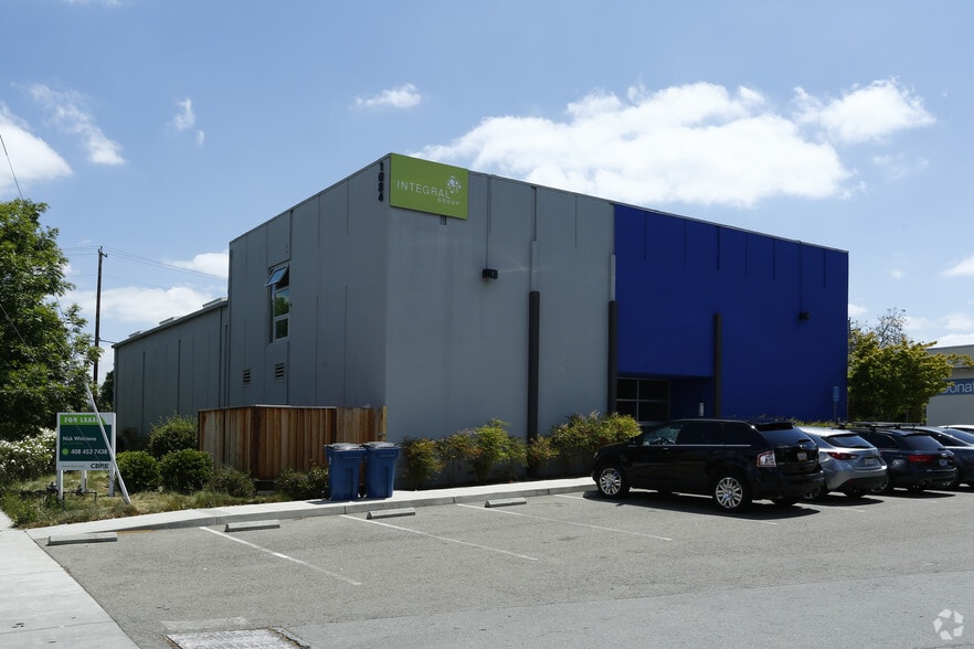 1084 Foxworthy Ave, San Jose, CA for lease - Primary Photo - Image 1 of 10