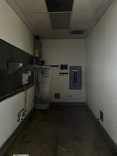 12761-12913 Harbor Blvd, Garden Grove, CA for lease Interior Photo- Image 2 of 8