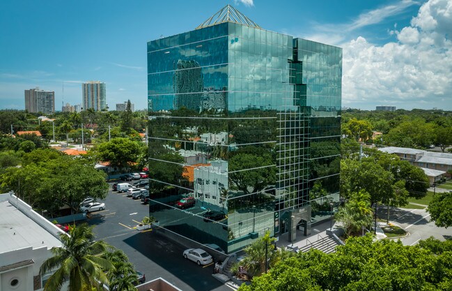 Plus de détails pour 2121 SW 3rd Ave, Miami, FL - Bureau à louer