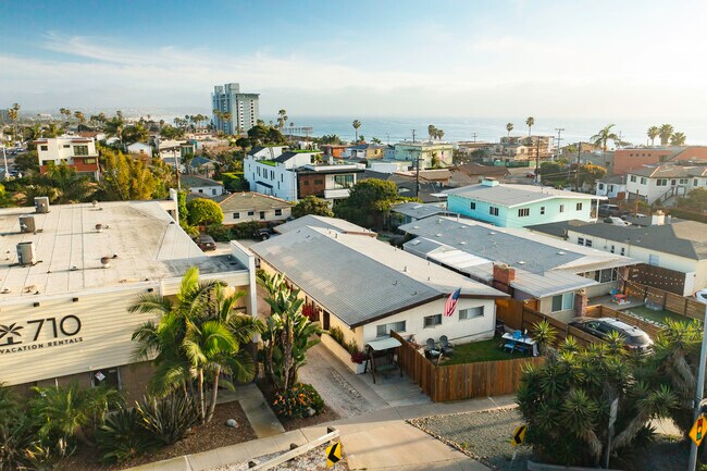 Plus de détails pour 4980-82 La Jolla Blvd, San Diego, CA - Multi-résidentiel à vendre