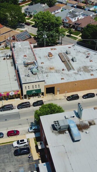 5481 N Northwest Hwy, Chicago, IL à vendre - Vidéo sur l’inscription commerciale - Image 2 de 46